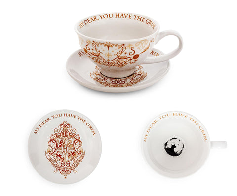 Detalle de la inscripción Grim en la taza Harry Potter, con toque vintage.
