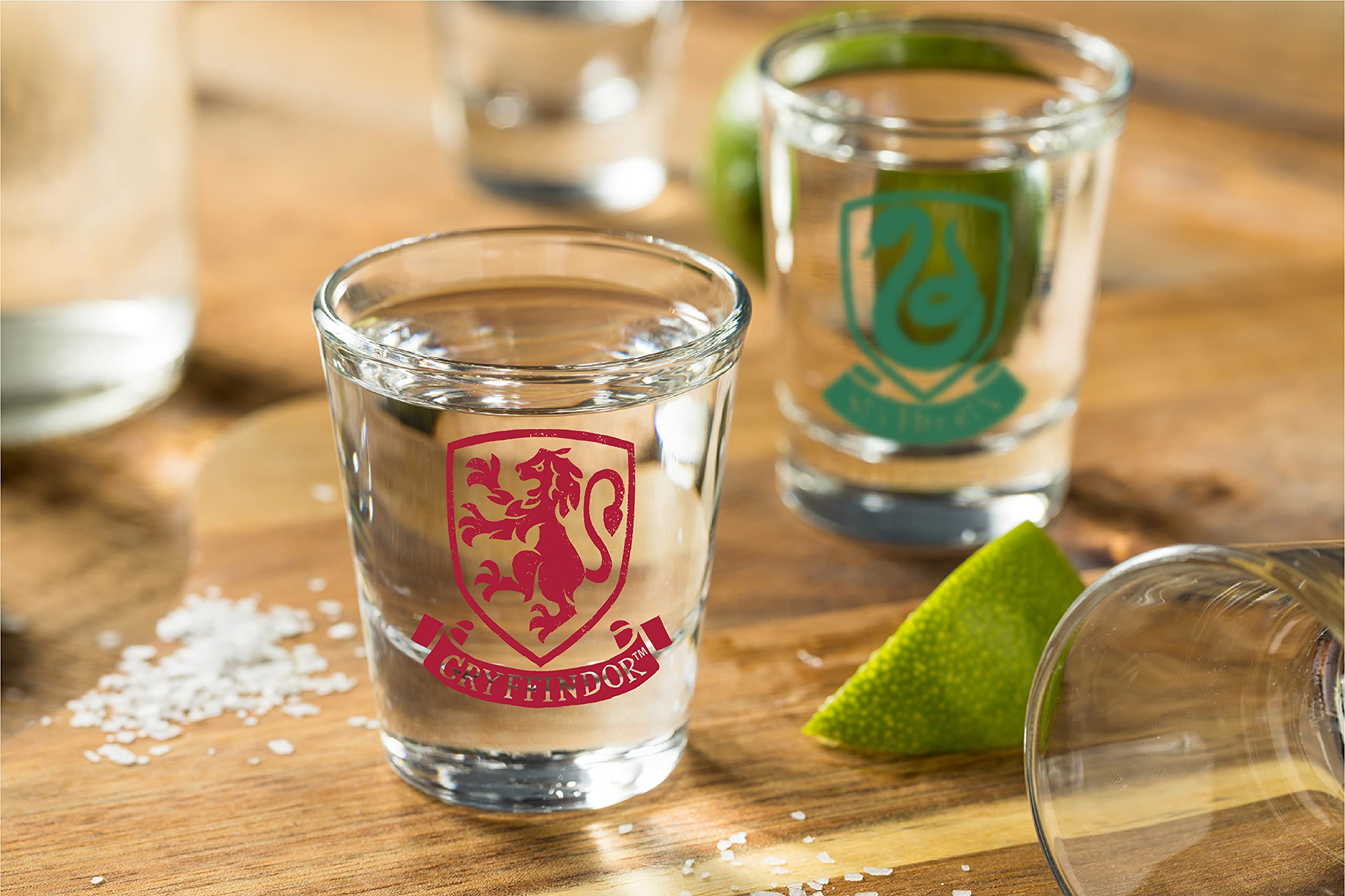 Harry Potter vaso-escudo Ravenclaw, útil para reuniones temáticas.