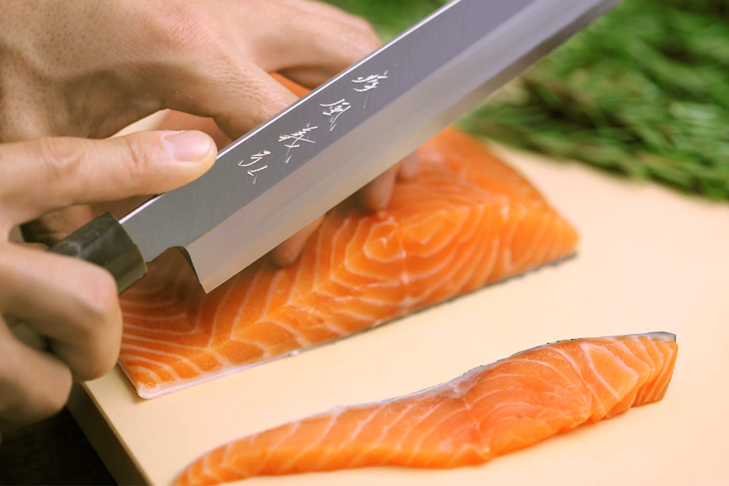 Ideal para sashimi y cortes delicados en cocina