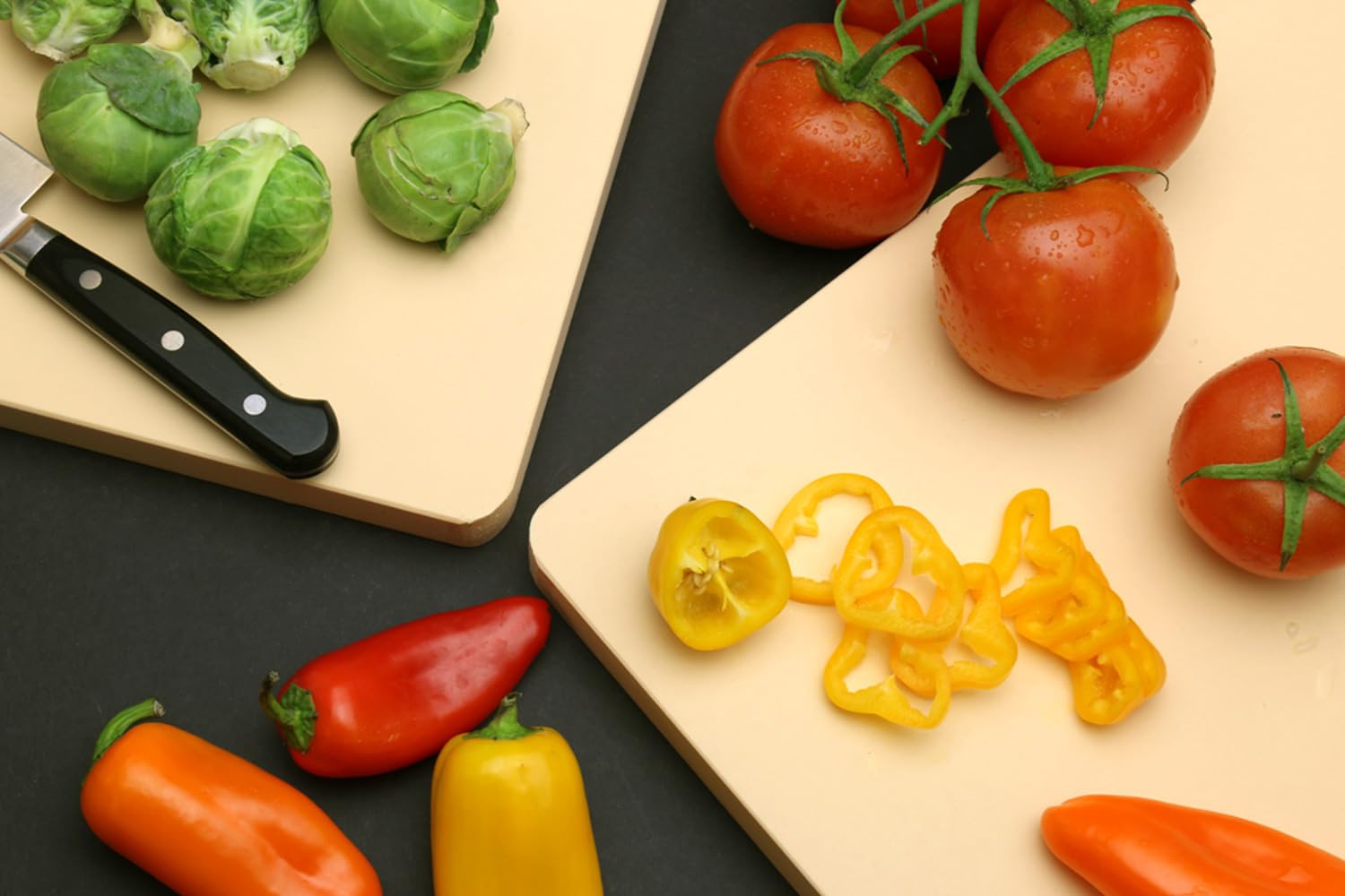 Tabla Hi Soft; limpieza fácil y reducción de olores para uso diario.