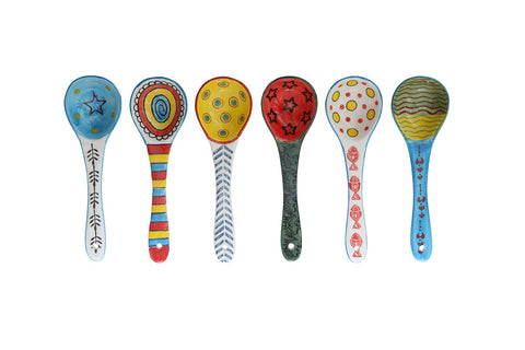 Heart & Home: juego de 6 cucharas cerámicas para servir sopas con estilo.