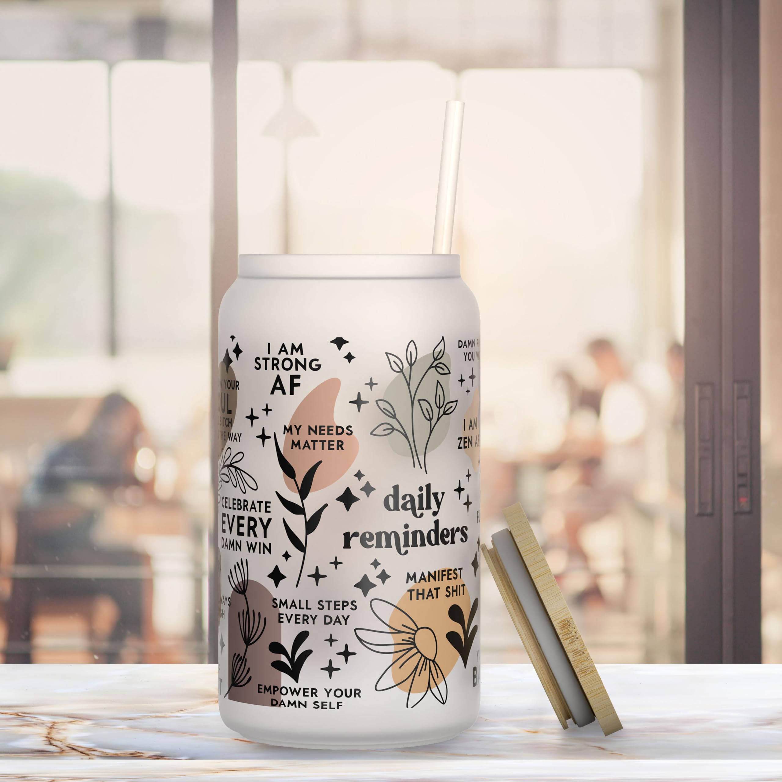 Heather & Willow: tapa de bambú con sello de silicona para evitar derrames.