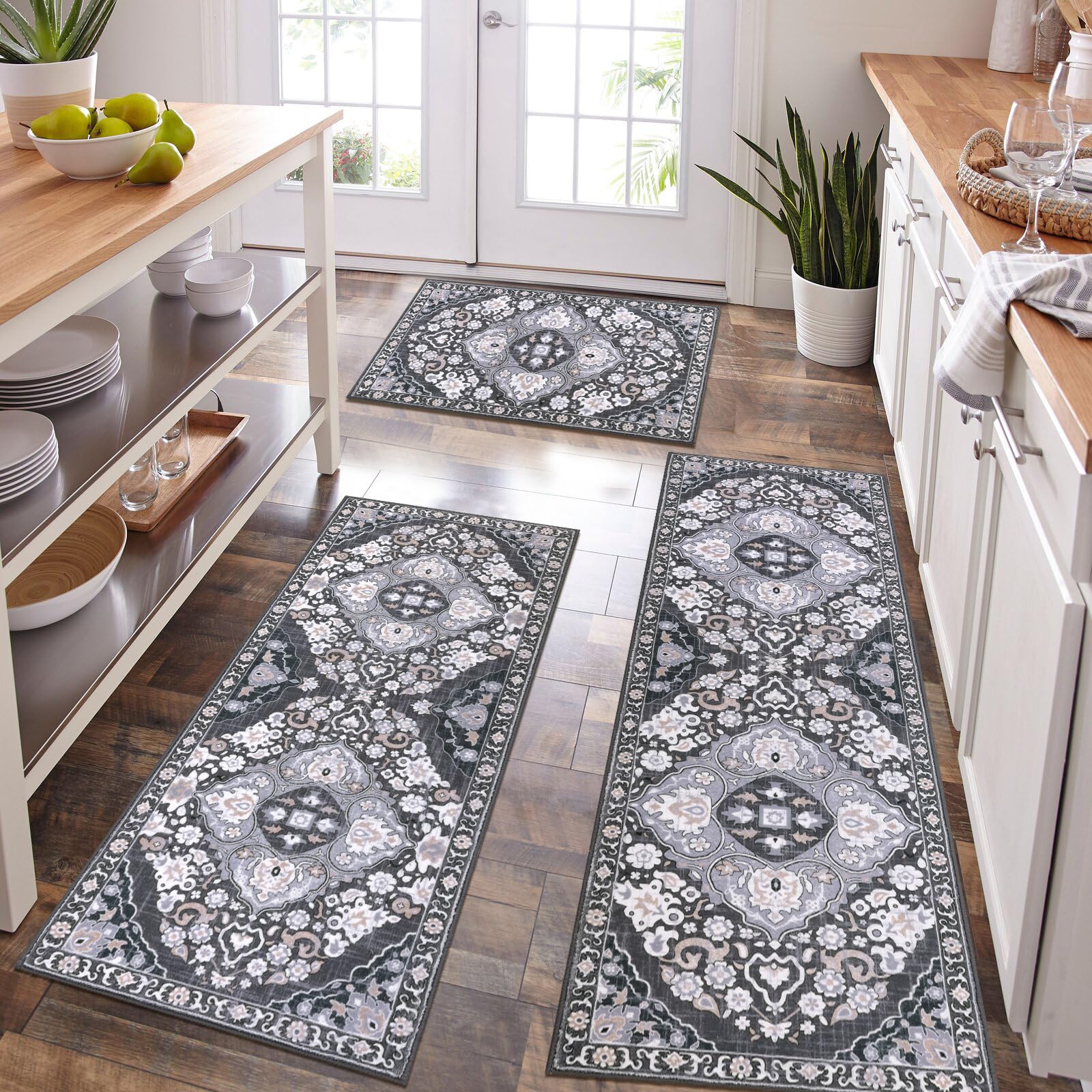 Uso amplio en cocina, lavadero y pasillos con HEBE RUGS.