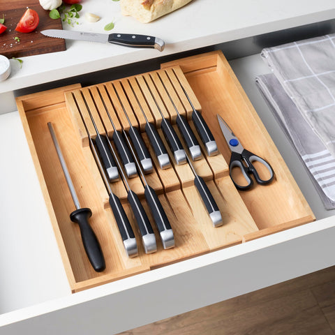 Santoku de 7 pulgadas Henckels Statement para cortar y picar con facilidad