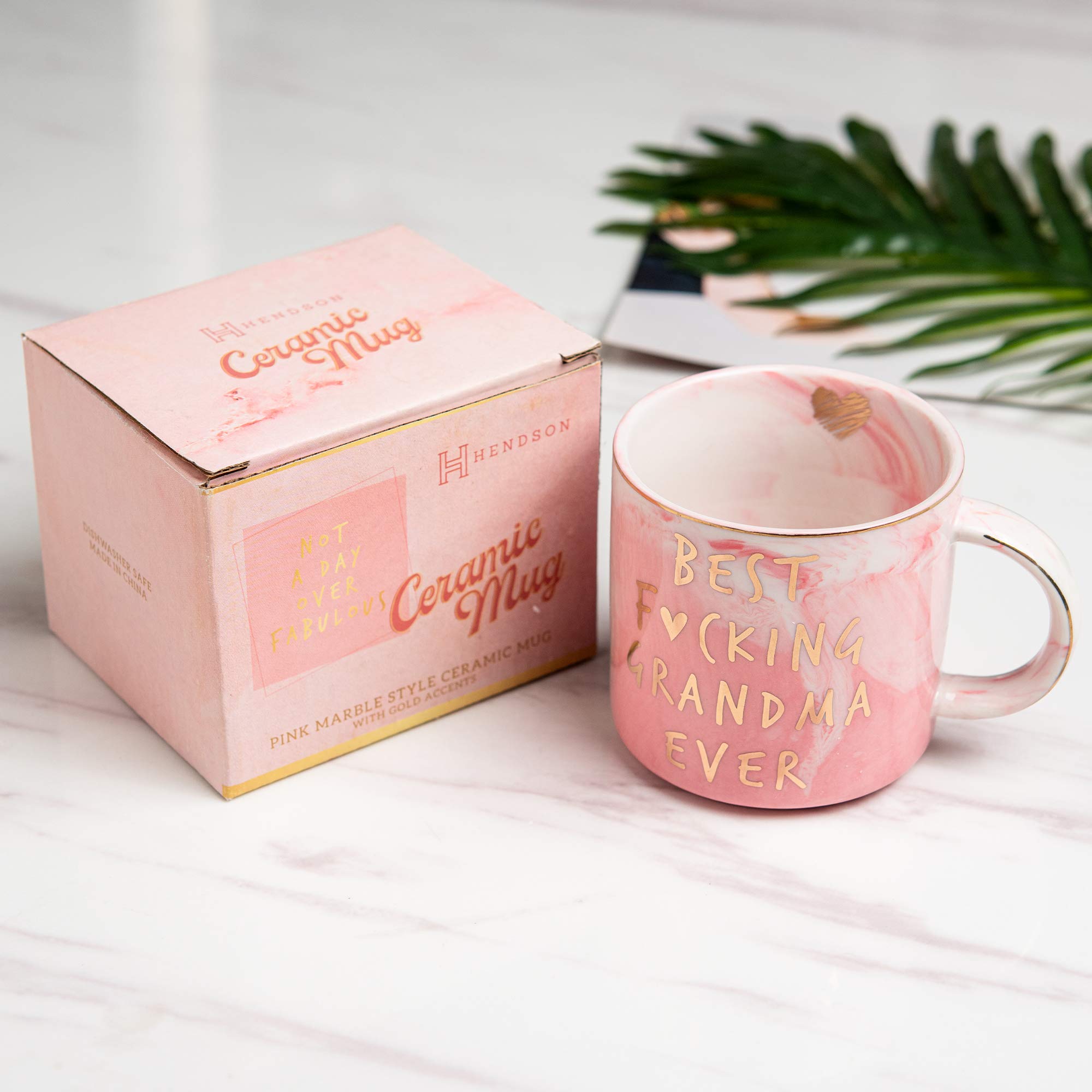 Taza Hendson para anunciar embarazo, regalo memorable para la abuela.