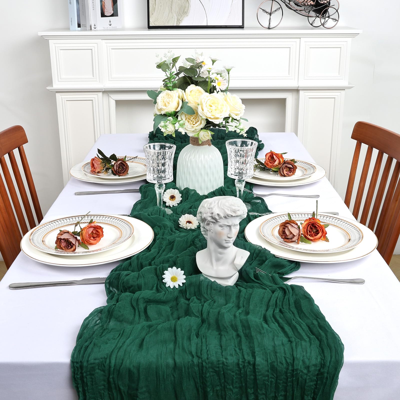Heneger borde delicado en cinta verde esmeralda aporta elegancia.