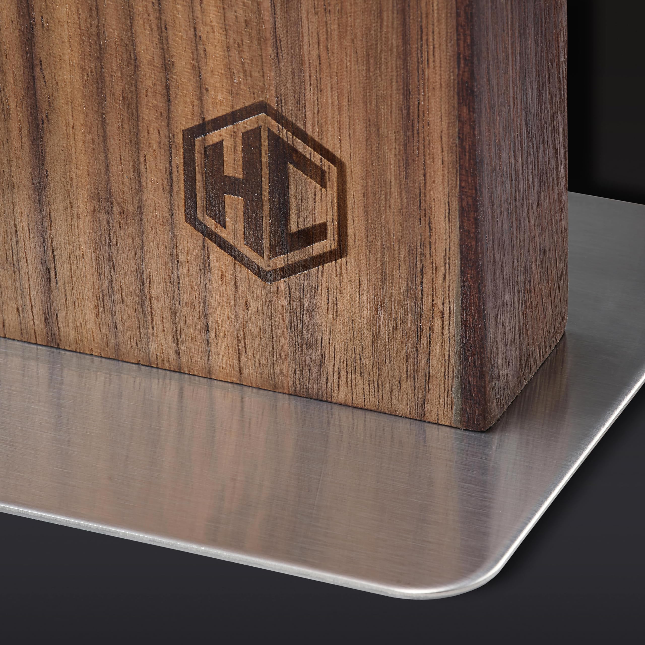HexClad almacenamiento multipropósito cocina: facilita acceso rápido a cuchillos y utensilios.