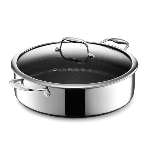 La sarten HexClad Hybrid de 7 cuartos, vista general con tapa de vidrio.