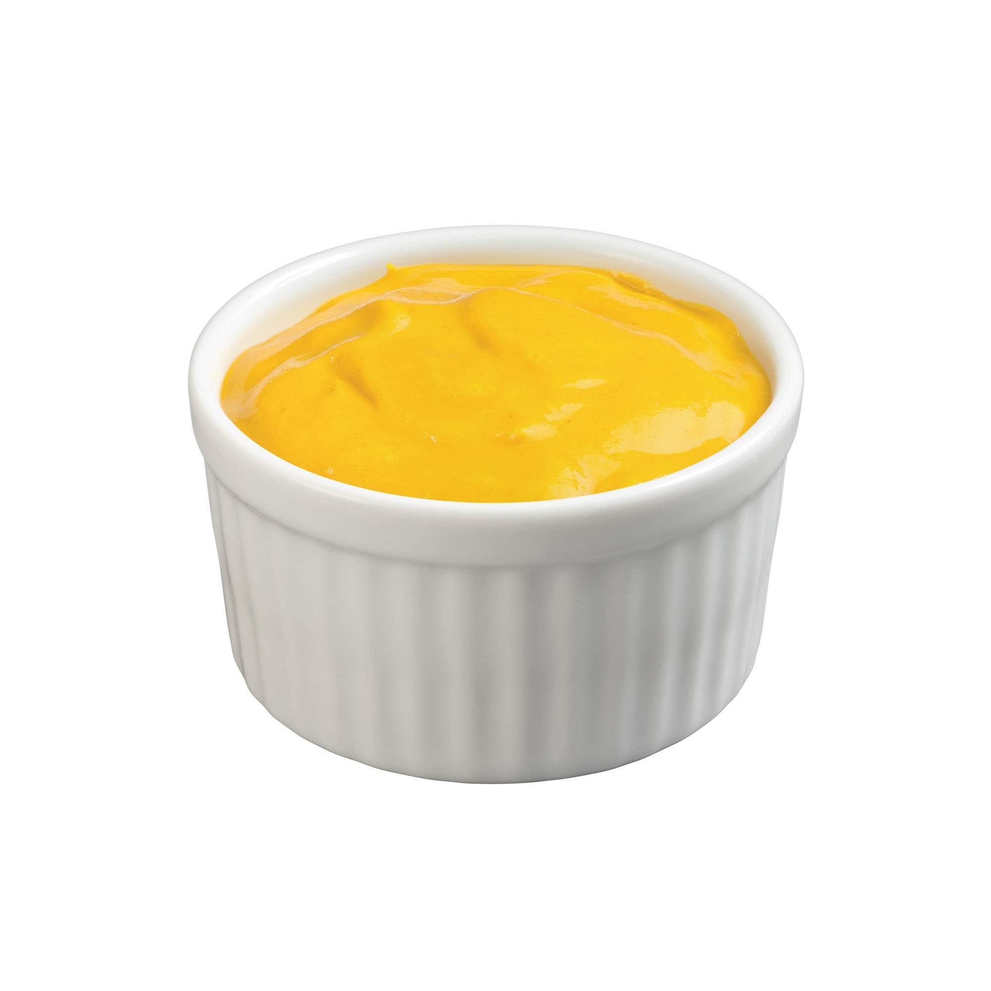 Frutos secos o aceitunas en porciones elegantes para mesa.