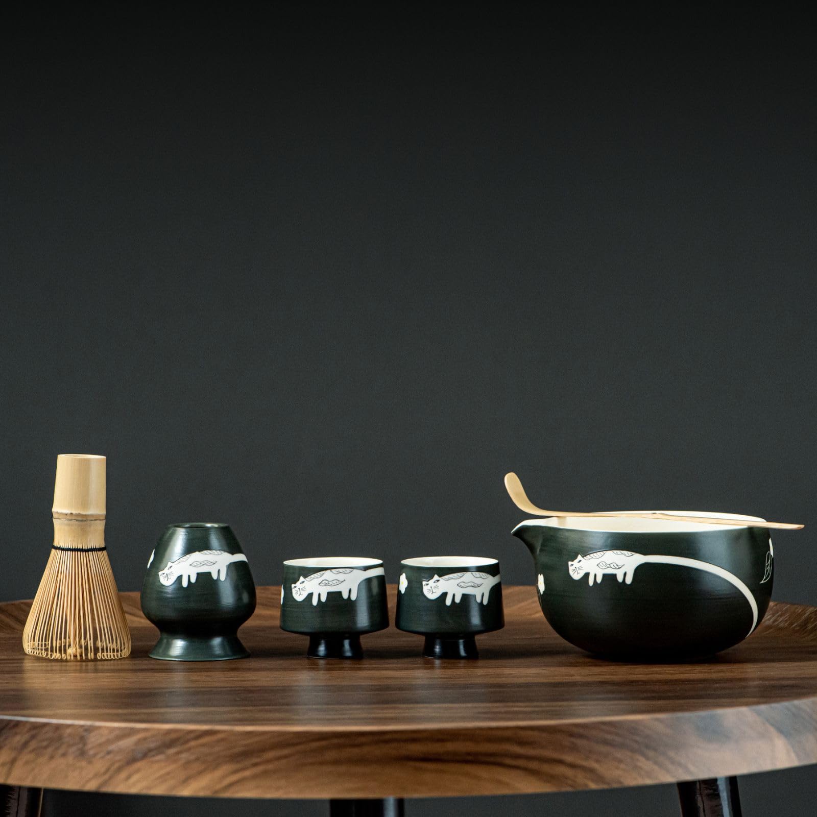 hijaunatis vertido preciso en cuenco, ideal para bebidas de matcha