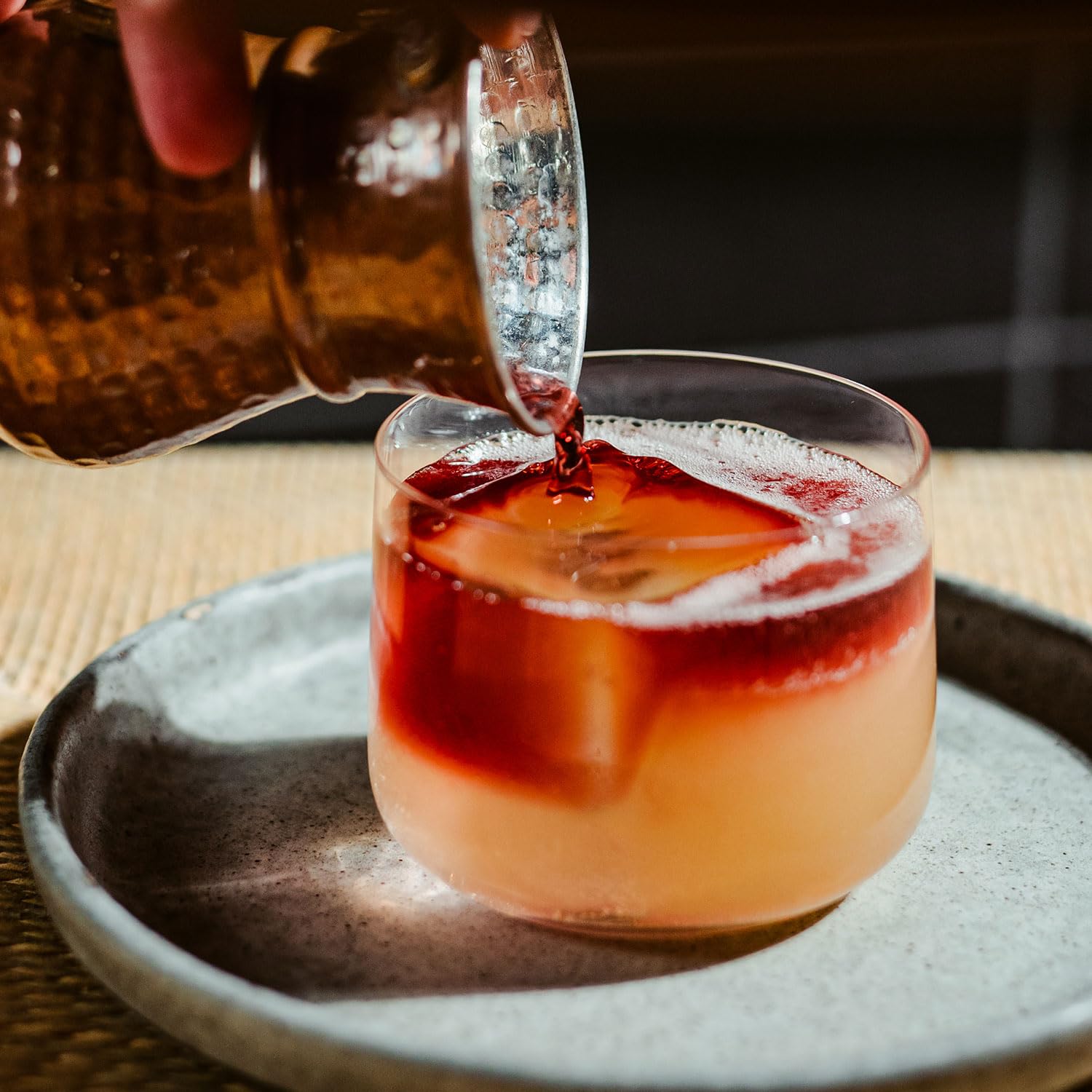 Vaso Negroni HISTORY COMPANY, estilo vintage, base estable y boca amplia para mezclar.