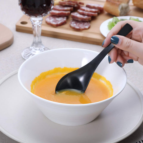 Hiware diseño ergonómico, agarre cómodo durante comidas largas.