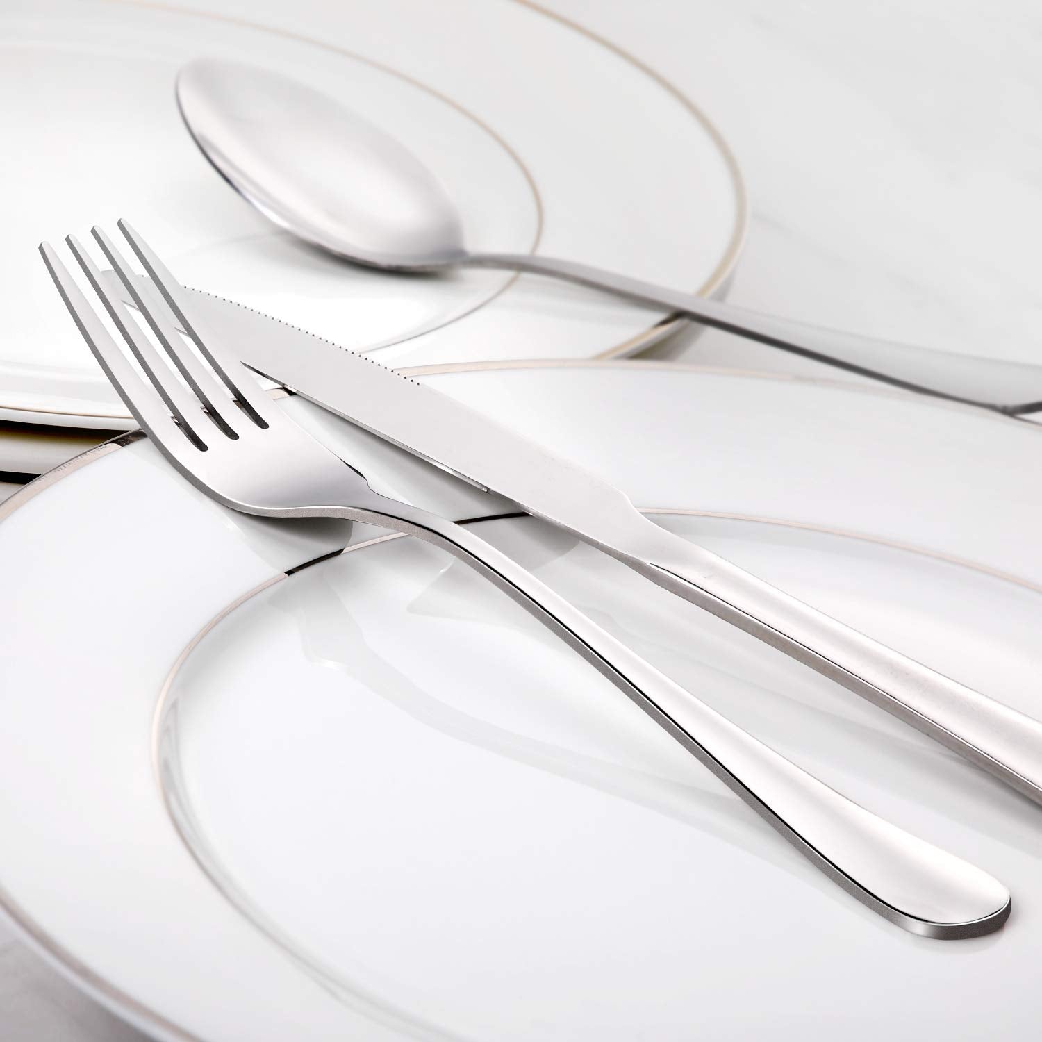 HIWARE tenedores de cena, acabado espejo, aporta elegancia a cada comida.