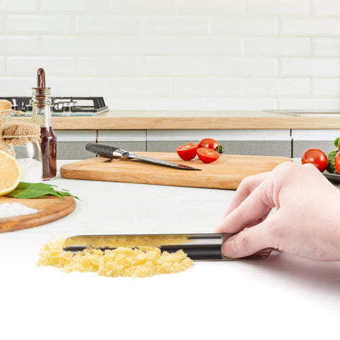 Raspador de migas de acero inoxidable HKDGYHON, duradero y fácil de limpiar para servicio diario.
