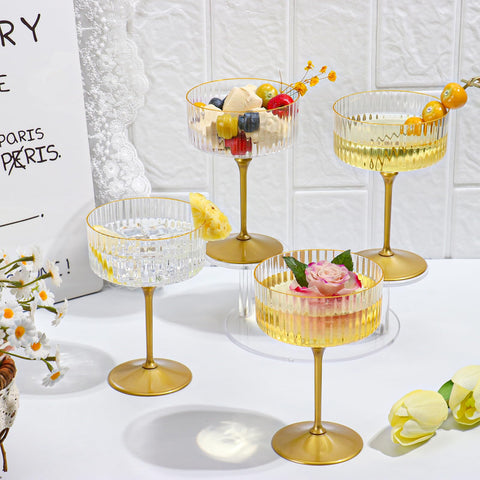 Copa para postre acanalada dorada de HKSZEH, ideal para postres.