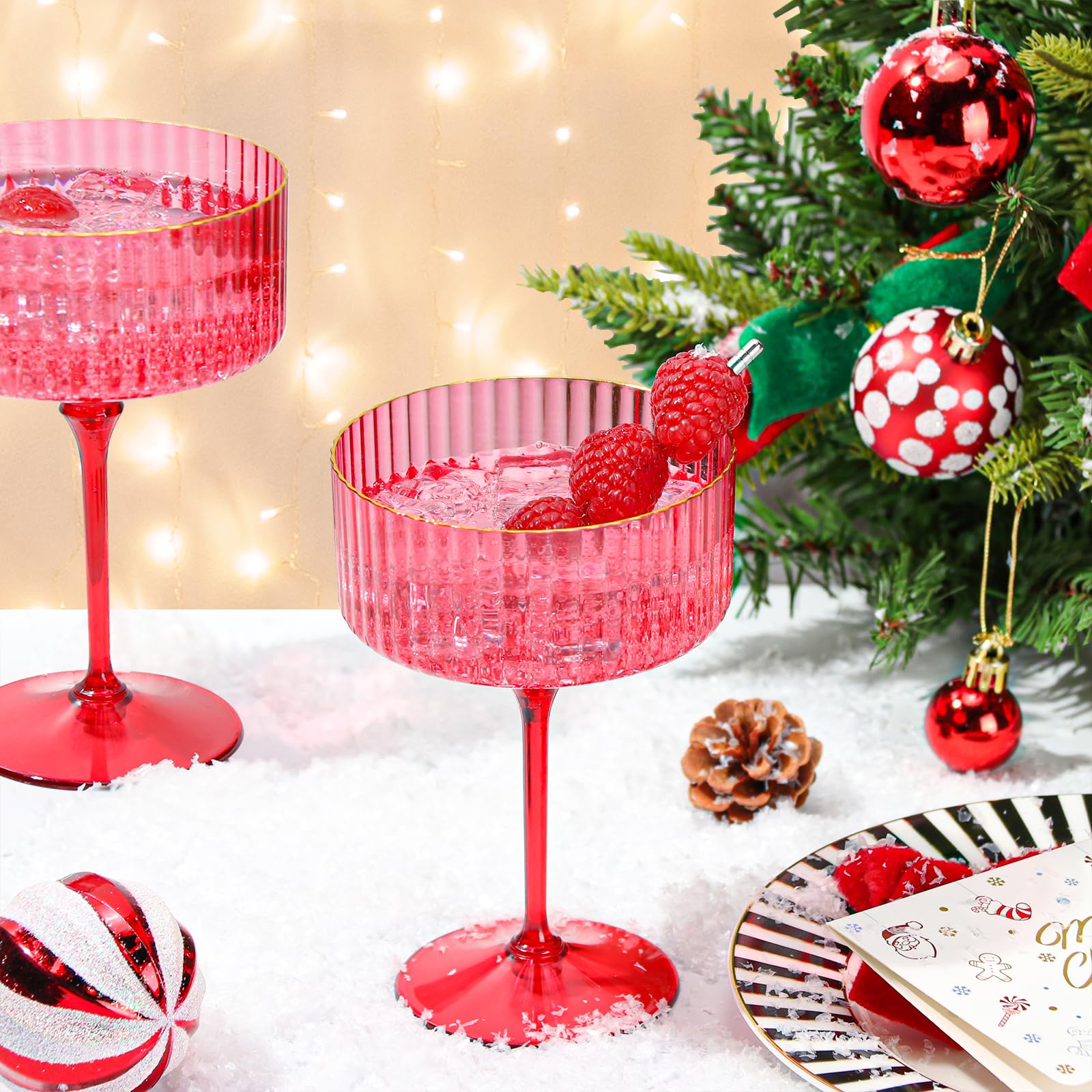 Vaso martini plástico HKSZEH aro dorado y detalle acanalado