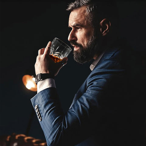 Regalo distintivo para amantes del whisky Hlukana