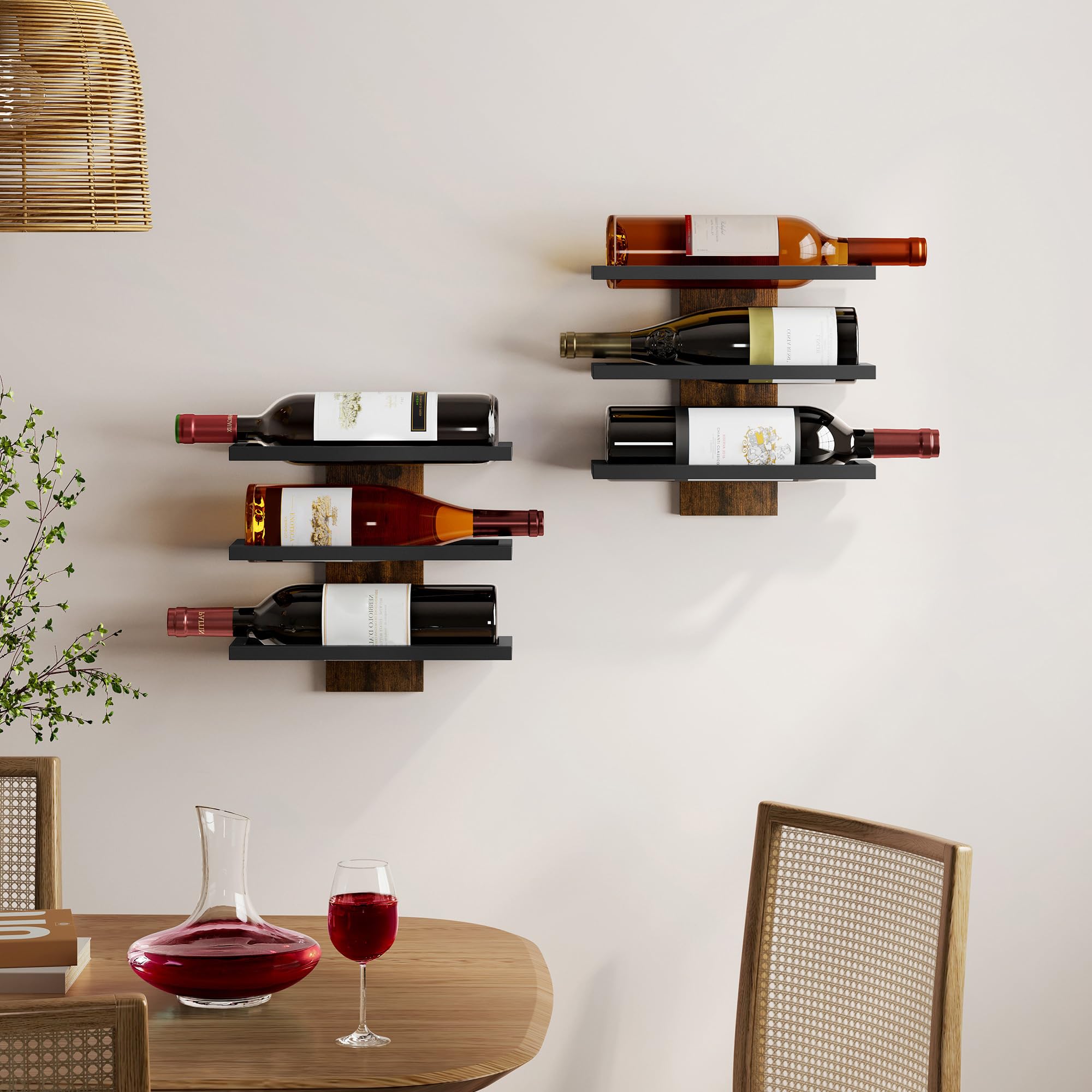 Hoctieon botellero pared con dimensiones compactas, ideal para salones y bodegas.