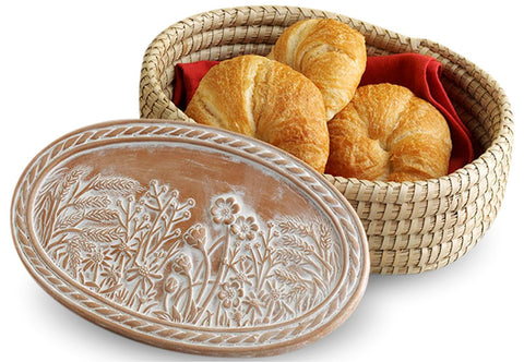 Cesta HofArtisan con piedra para mantener pan caliente en la mesa