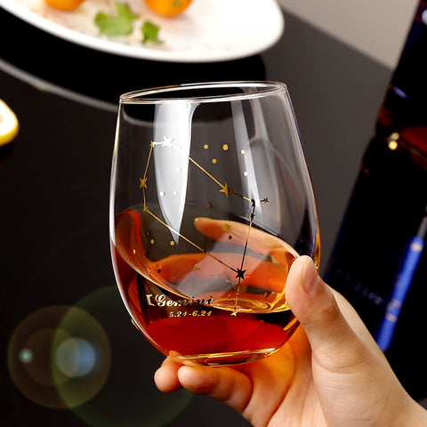 HOHY Gemini, diseño de constelación en la copa para realzar la experiencia de vino.