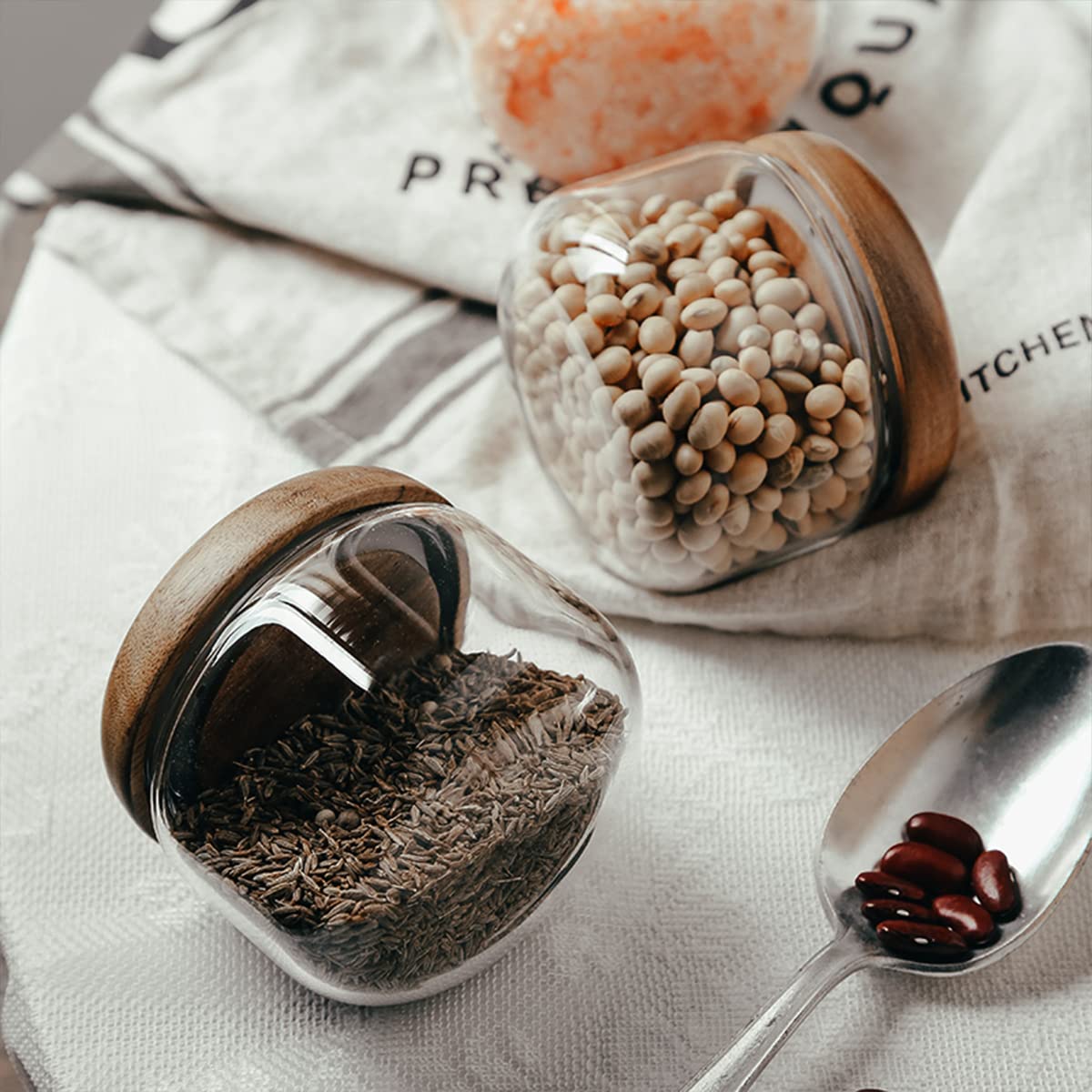 HolaJia frascos compactos para cereal y snacks, diseñados para una organización diaria.
