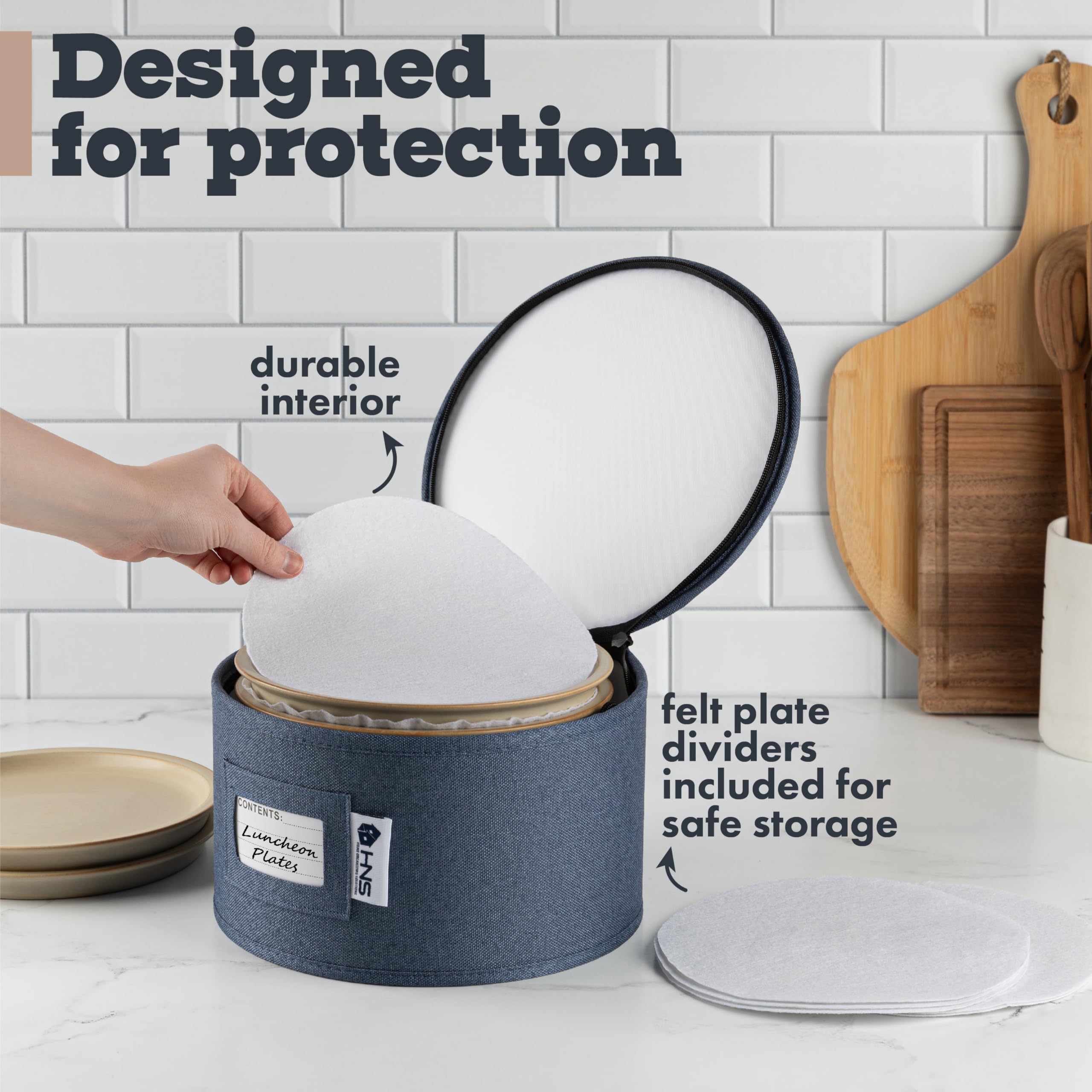 HOLDN’ STORAGE: caja dura denim azul, separadores de fieltro para evitar rozaduras.