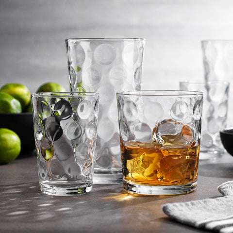 Vaso de roca de 13 onzas de Home Essentials & Beyond con base pesada.