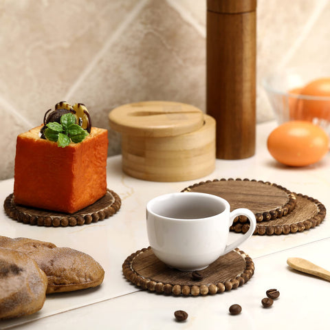 Honeydak posavasos redondos de madera con cuentas son regalos de inauguración perfectos.