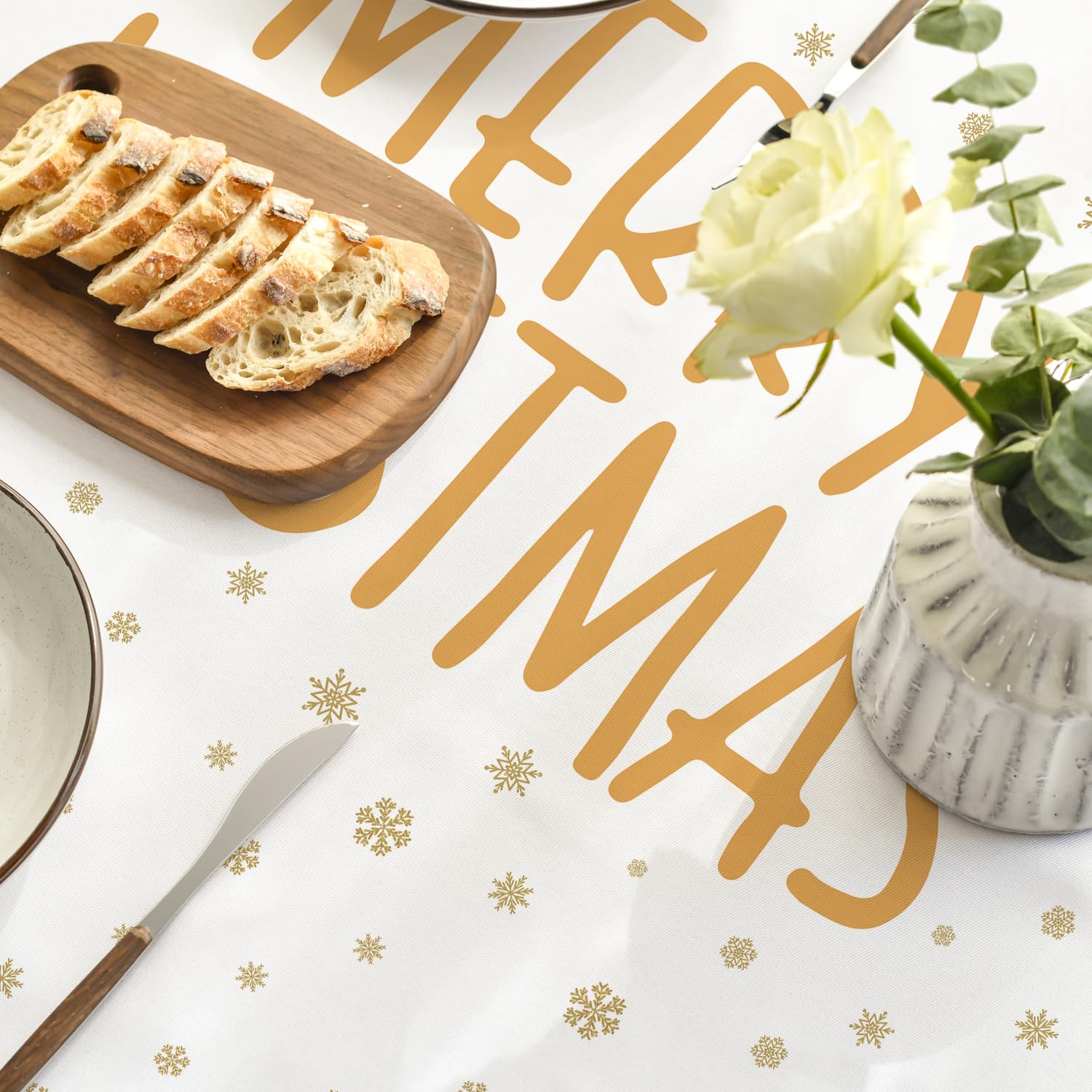 Mantel Horaldaily redondo crea ambiente de cena festiva