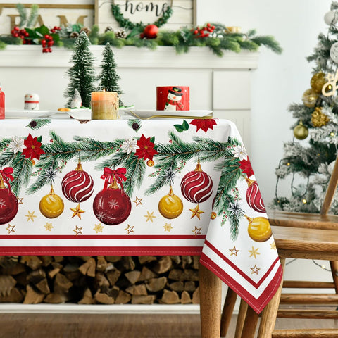 Mantel Horaldaily con pinos y estrellas; colores vivos para temporada.