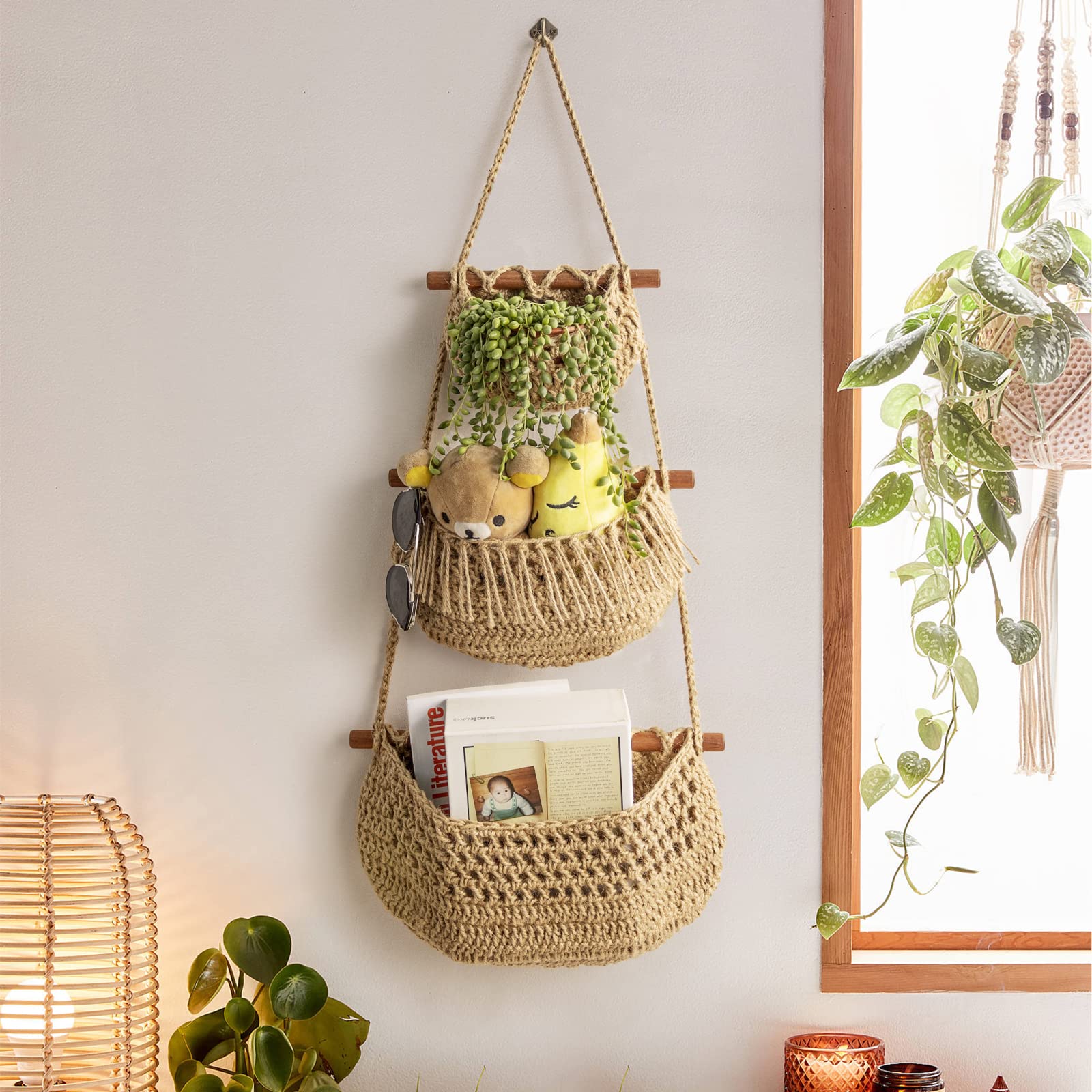 Decoración bohemia de Horpait con almacenamiento práctico en la cocina.