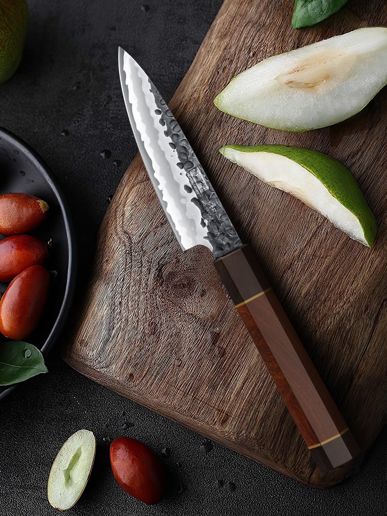 Corte eficiente de frutas y verduras con el cuchillo HOSHANHO.