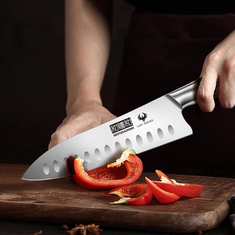 HOSHANHO Santoku: acero inoxidable de alto carbono, filo estable para uso diario.