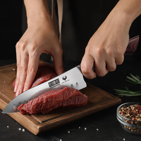 HOSHANHO Santoku: corte preciso con hoja de 7 pulgadas para resultados consistentes.