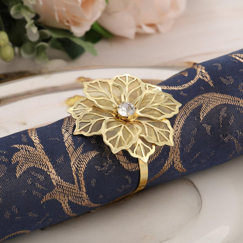 Hotop anillo dorado con cristales Strass, añade brillo discreto a la mesa.