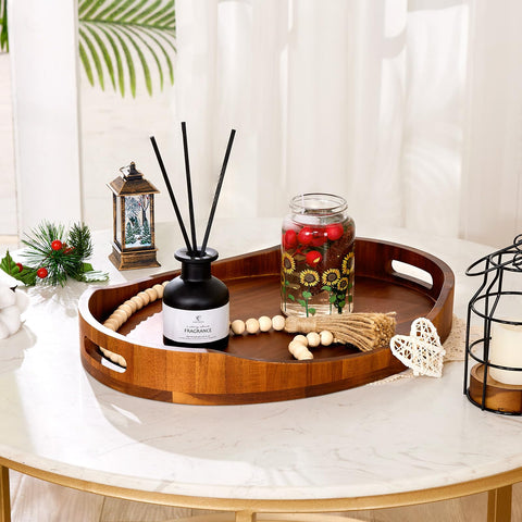 Uso versátil de HouseJoy para desayuno en cama y comidas en mesa.