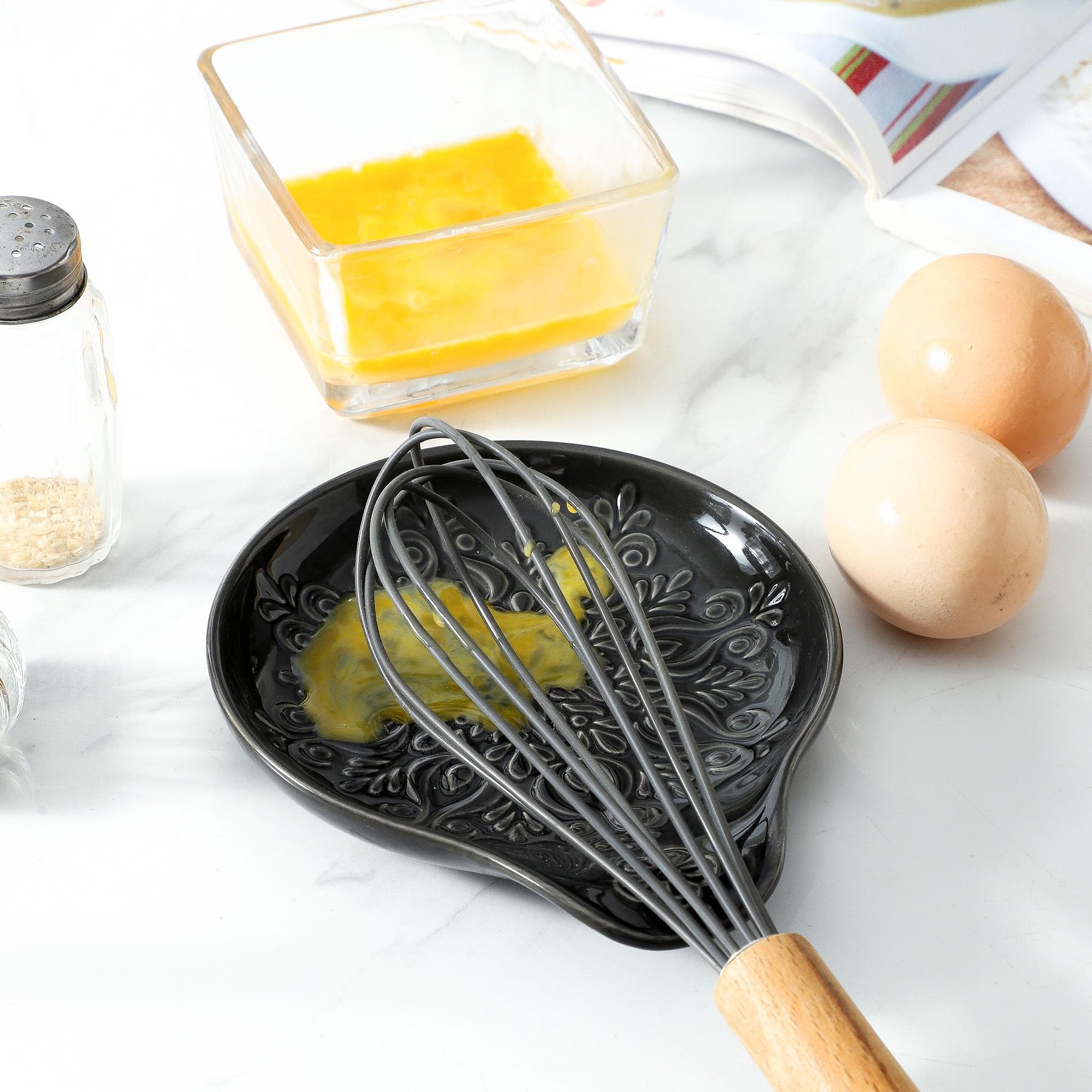 Howise diseño-ceramico-negro-reposo-cucharas facilita limpieza diaria