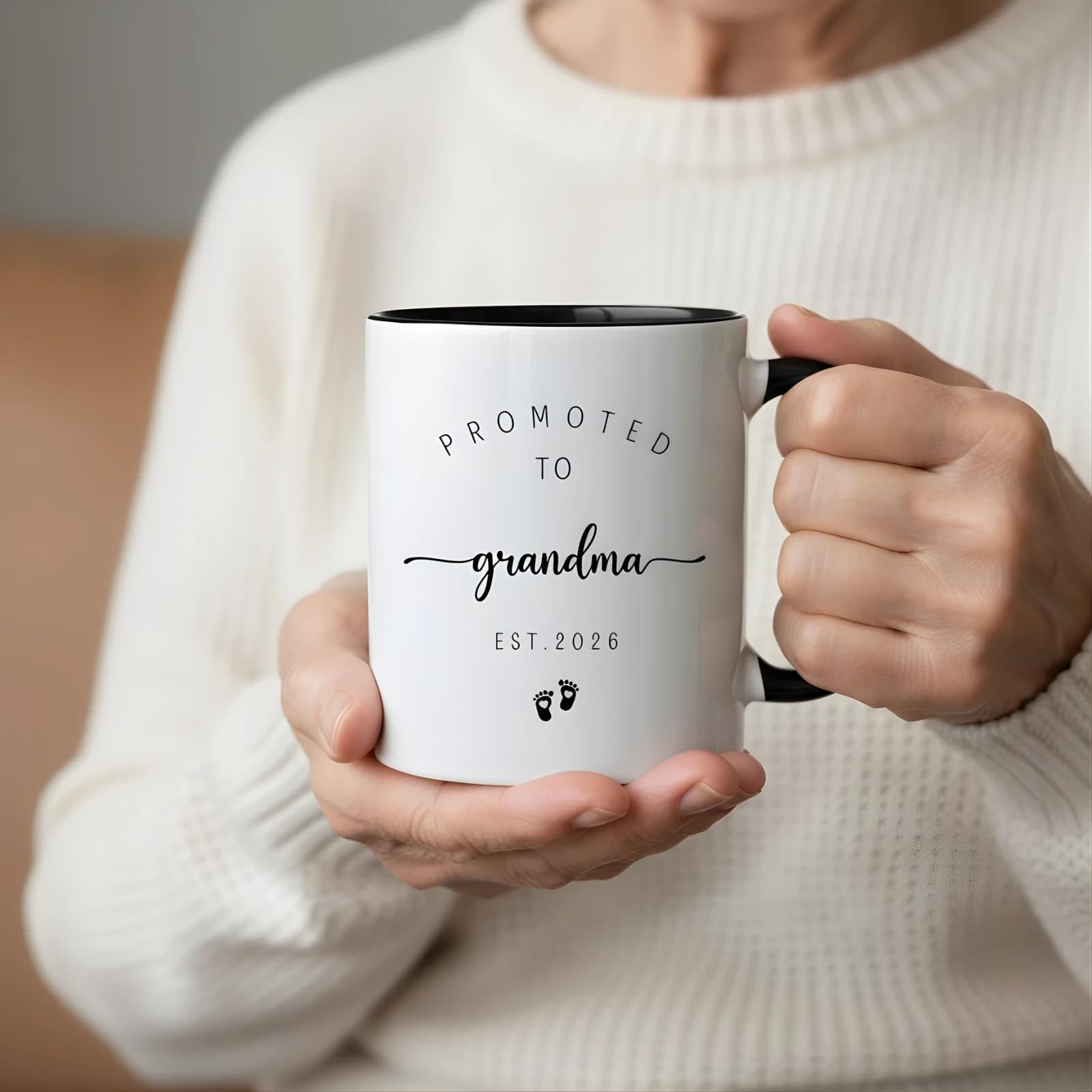 Taza HPSPVW con huellas de bebé, recuerdo sentimental para abuelos.