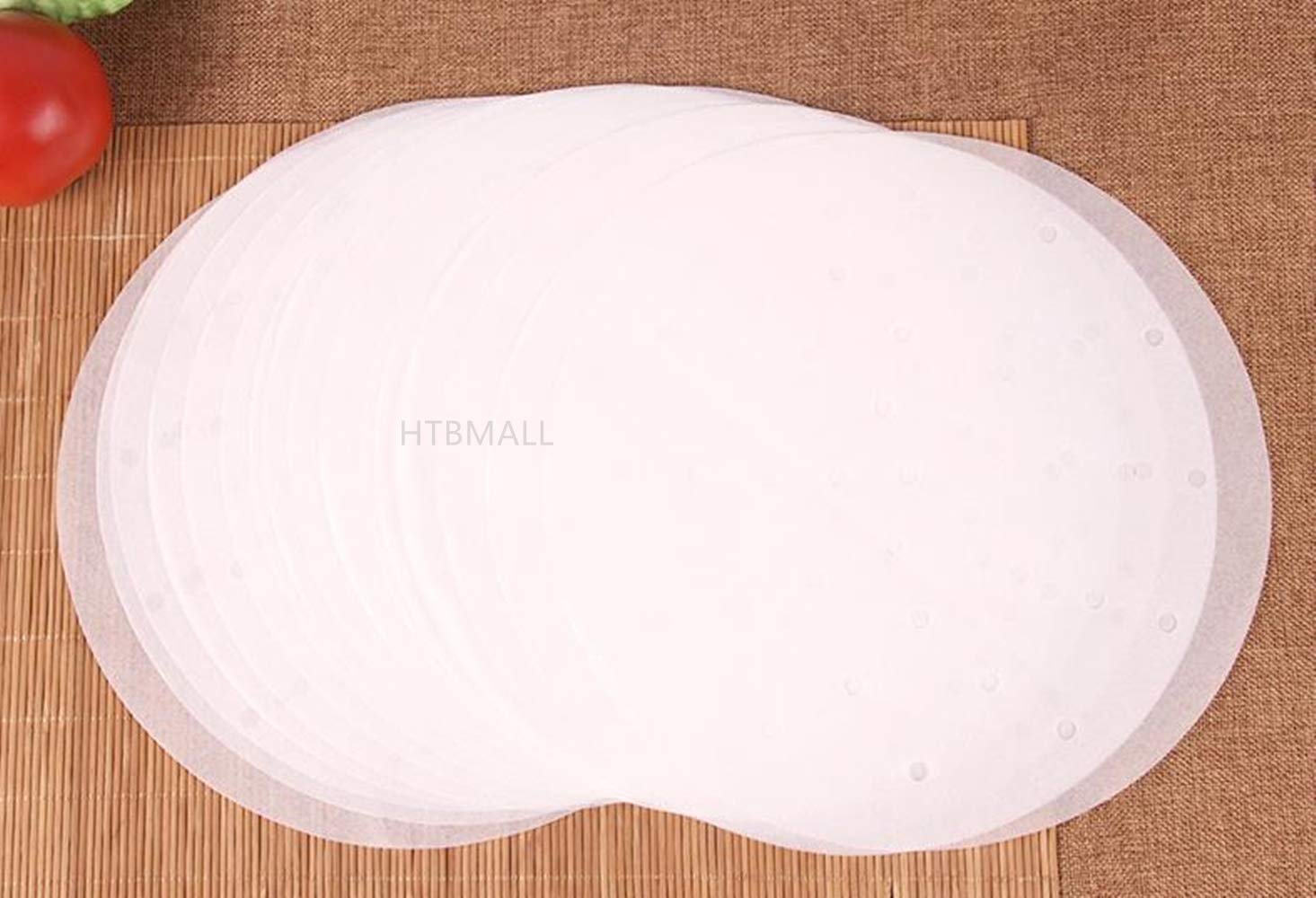 HTBMALL diseño perforado para ventilación óptima durante la cocción.