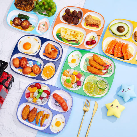 Plato Hushee con consola de juego, diseño divertido para niños durante la merienda.