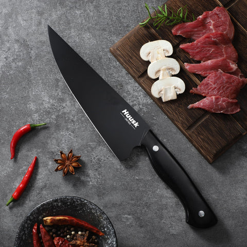Cocina diaria con Huusk set, precisión y control en cada corte.