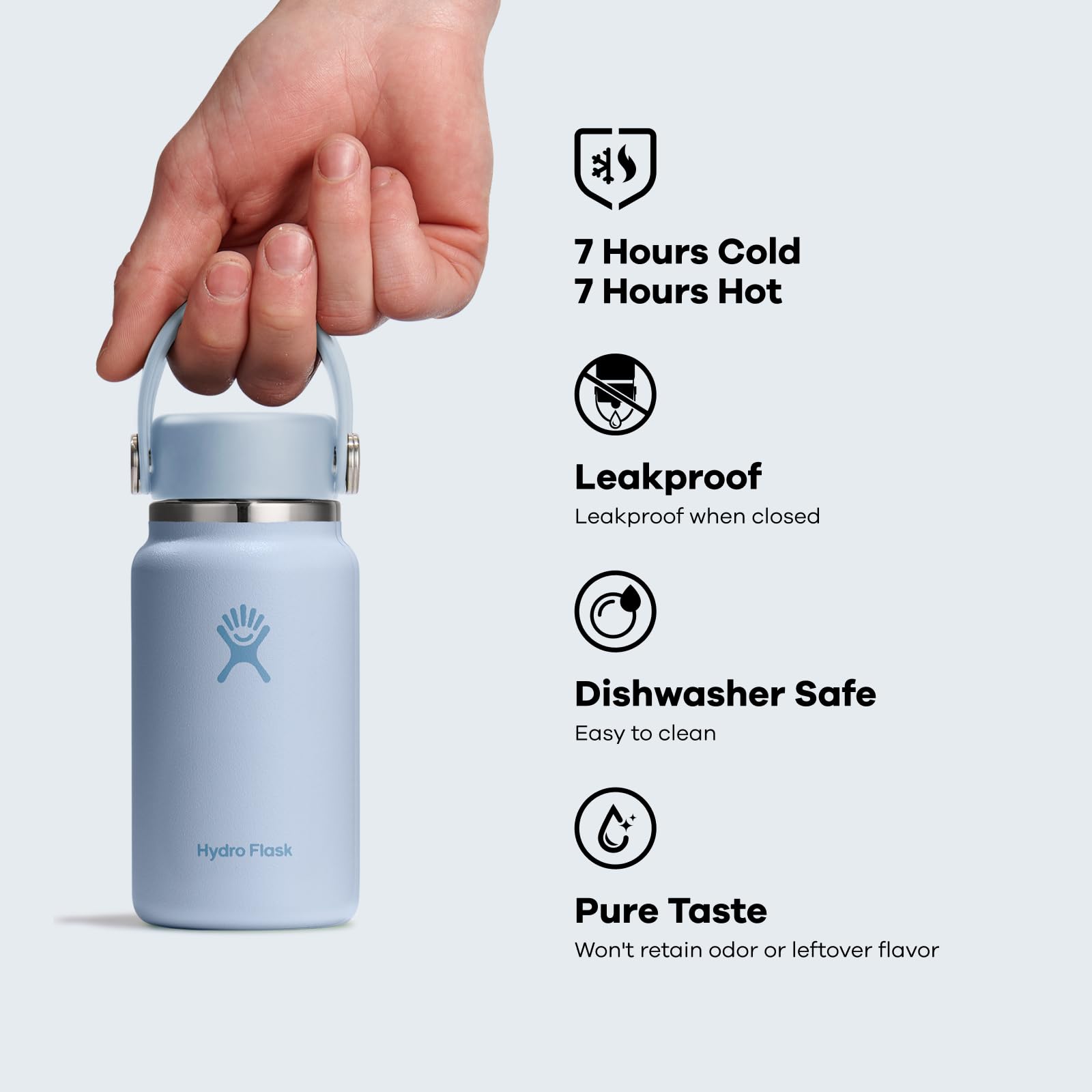 Hydro Flask Micro con FlexClip colgada en bolso para transporte cómodo