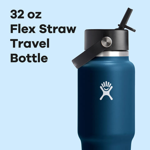 Hydro Flask tapa-flex-pajilla Indigo evita derrames cuando se bebe.