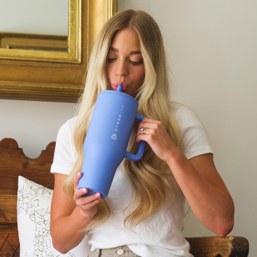 HydroJug Traveler acabado azul claro para estilo moderno