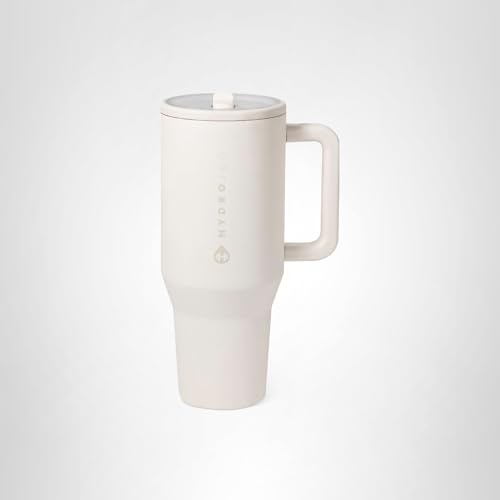 HydroJug Traveler se adapta a porta vasos, ideal para coche y viajes.