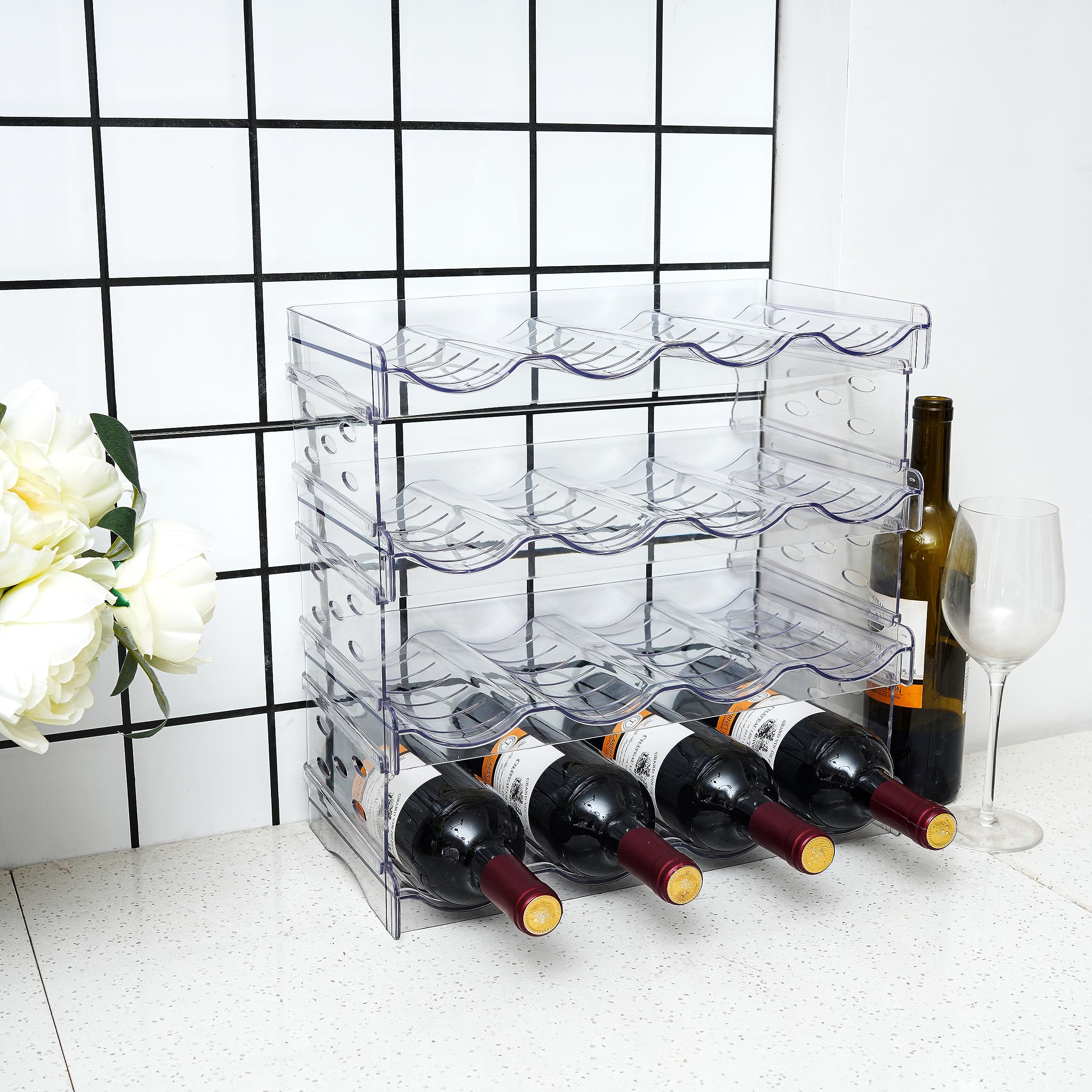 IEEK estante compacto con capacidad para 16 botellas en cocina.