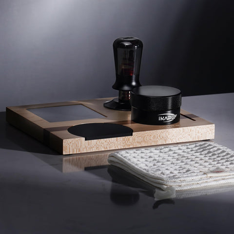 Conjunto IKAPE 5-en-1 para expreso, ideal para profesionales y amantes del café.