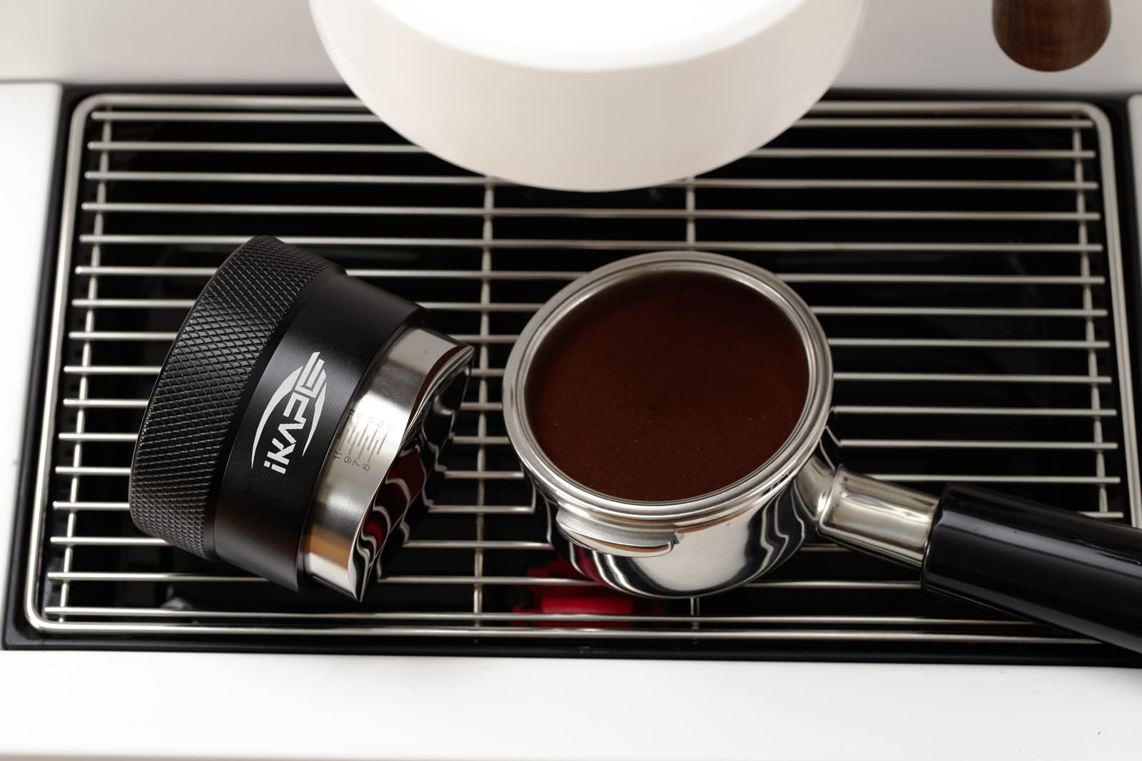 IKAPE distribuidor espresso 54mm compatibilidad: funciona con la mayoría de portafiltros.