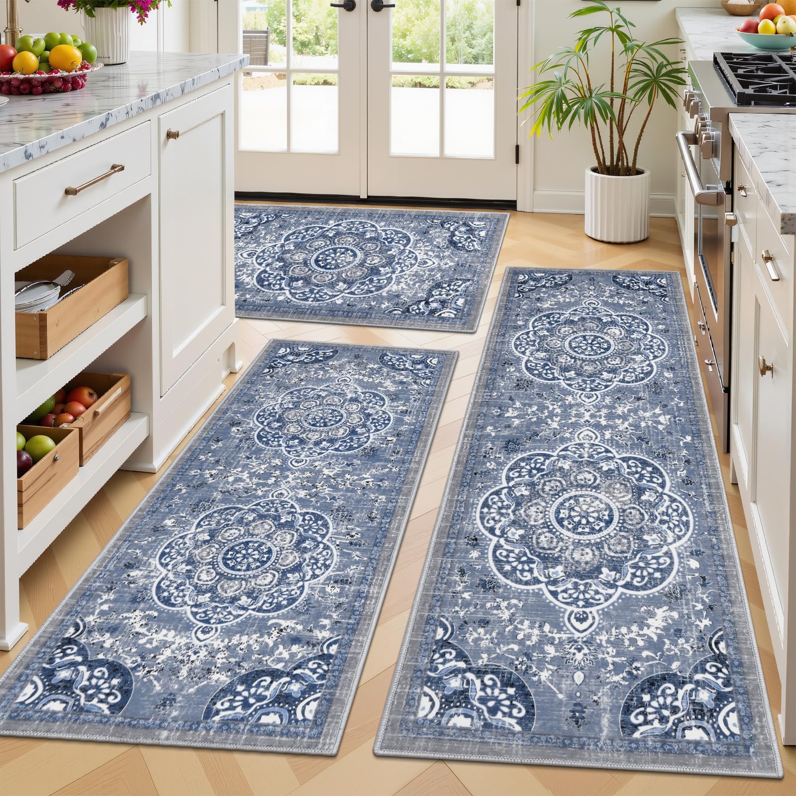 Alfombras boho Ileading con motivo floral azul para cocina, aportan calidez y estilo.