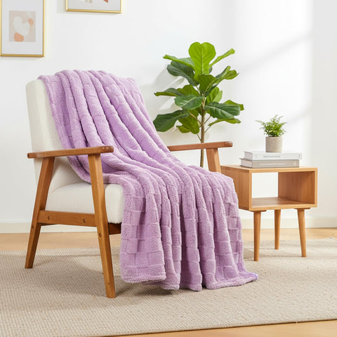 Vela aromática ilohimpai, crea ambiente suave en casa.
